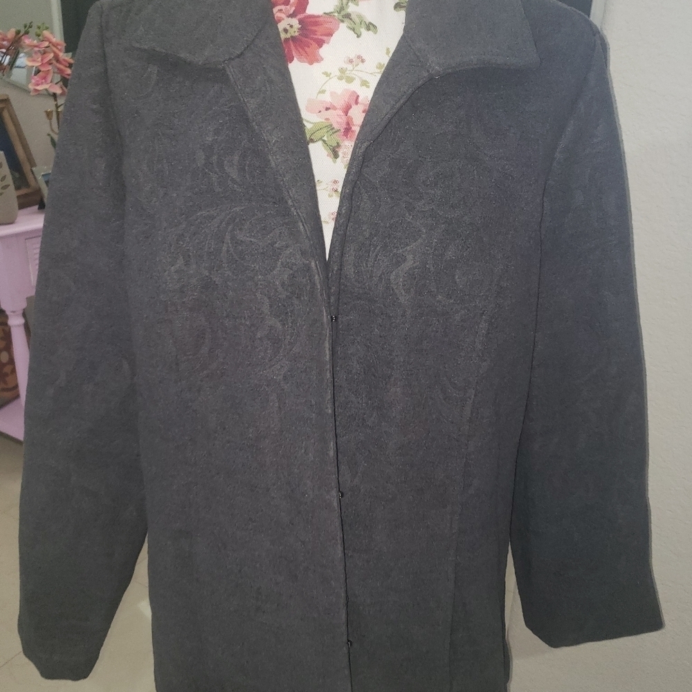 CHICO'S WOMEN'S THICK GRAY JACKET sz 2